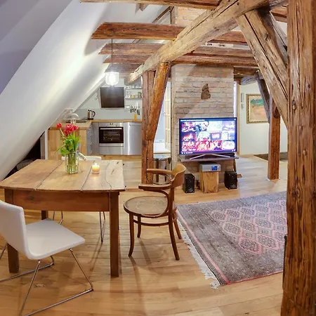 Apartment No.59 Loket